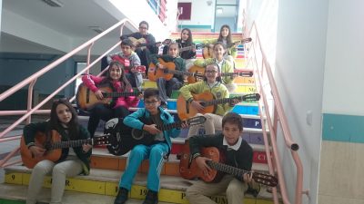 Necdet Seçkinöz Ortaokulu Gitar Dersi