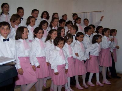 Yibo Çocuk Korosu